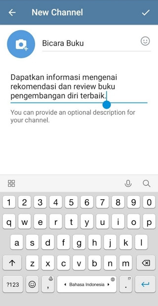 Lengkapi nama dan deskripsi channel