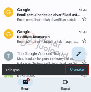 Cara mengembalikan email terhapus