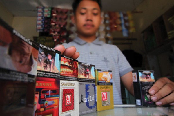 Jualan rokok toko kelontong