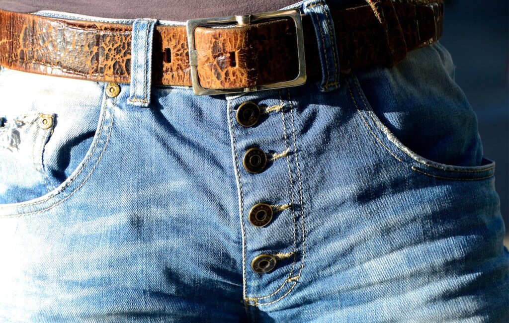8 Tips Beli Celana Jeans Online sesuai Ukuran agar Tidak Salah Pilih